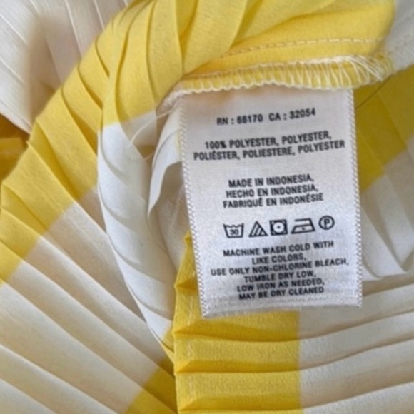 Anthropologie MAEVE Top Citron Stripe Pleated
Tank Top Blouse Swingy - Picture 5 of 6
